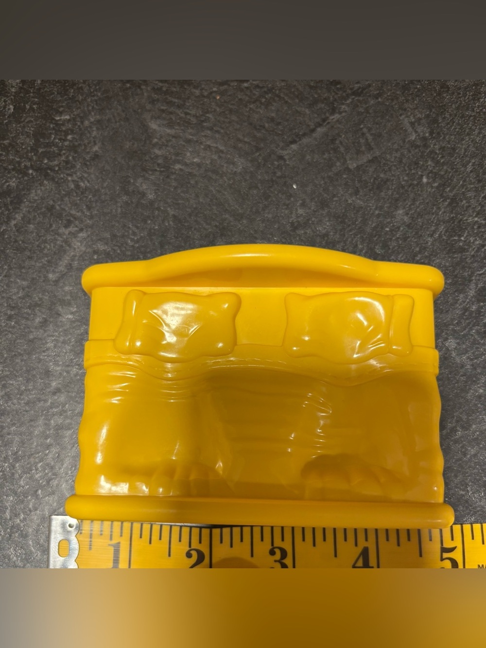 Fisher Price Little People Sweet Sounds Doll House Double Yellow Bed